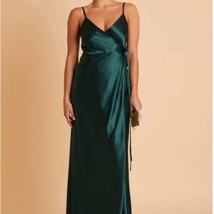 Maxi dress satin size small. Perfect for weddings.